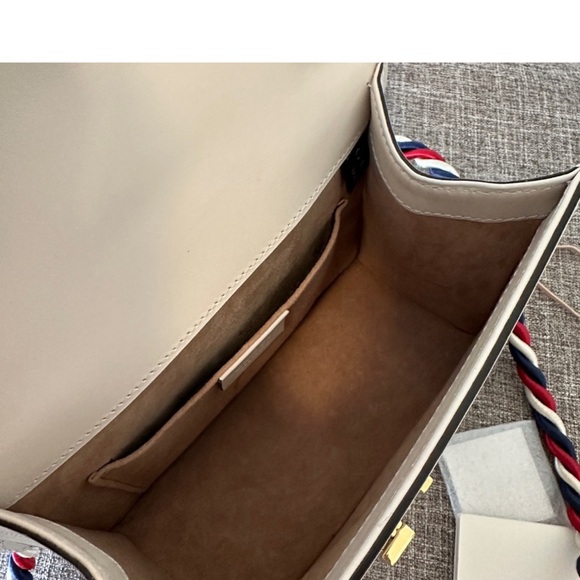 Authentic Gucci Sylvie White - Picture 5 of 8